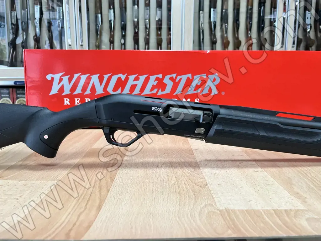 WINCHESTER SX4 COMPOSİTE 12 KALİBRE YARI OTOMATİK AV TÜFEĞİ