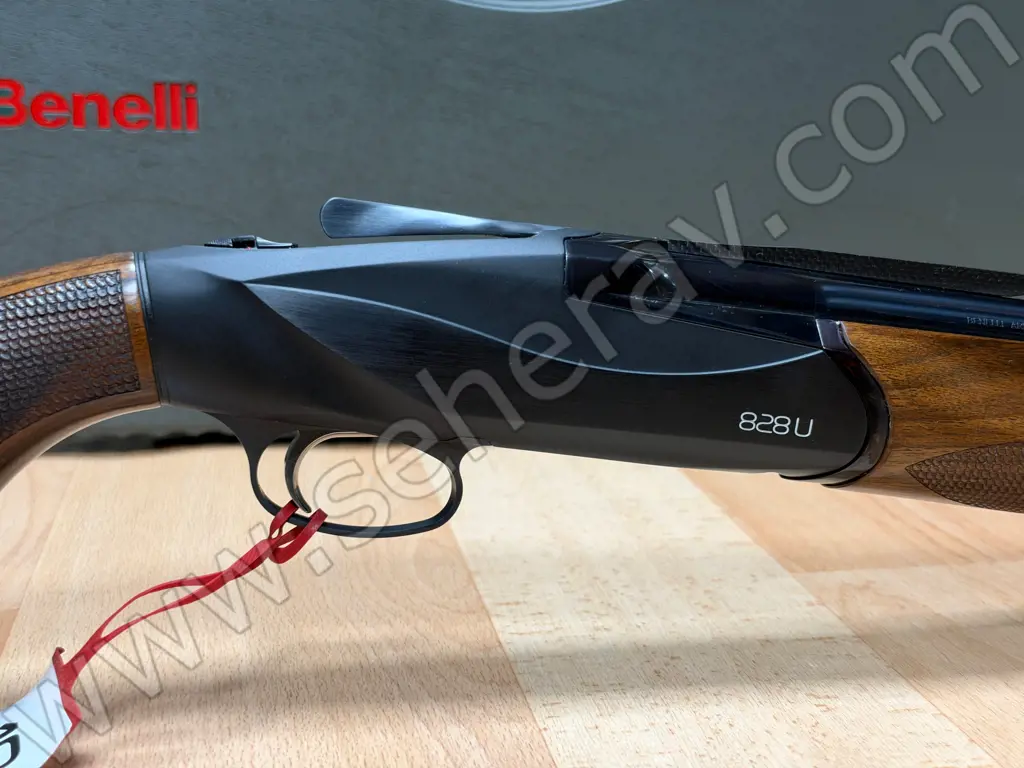 BENELLİ 828 U BLACK 12 KALİBRE SÜPERPOZE
