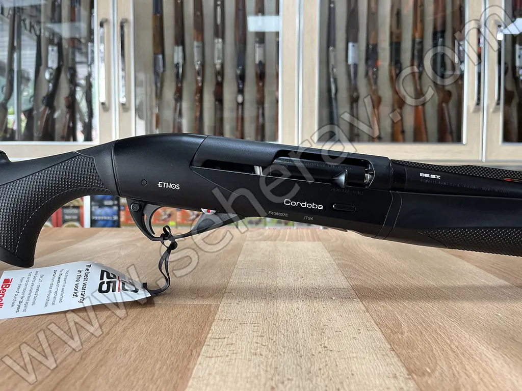 2.EL BENELLİ RAFFELLO ETHOS CORDOBA BEST 12 KALİBRE YARI OTOMATİK