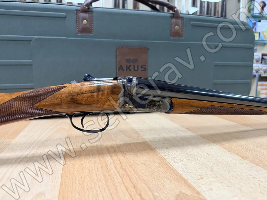 AKUS ESTATE MENEVİŞ İNGİLİZ KUNDAK 12 KALİBRE ÇİFT KIRMA AV TÜFEĞİ