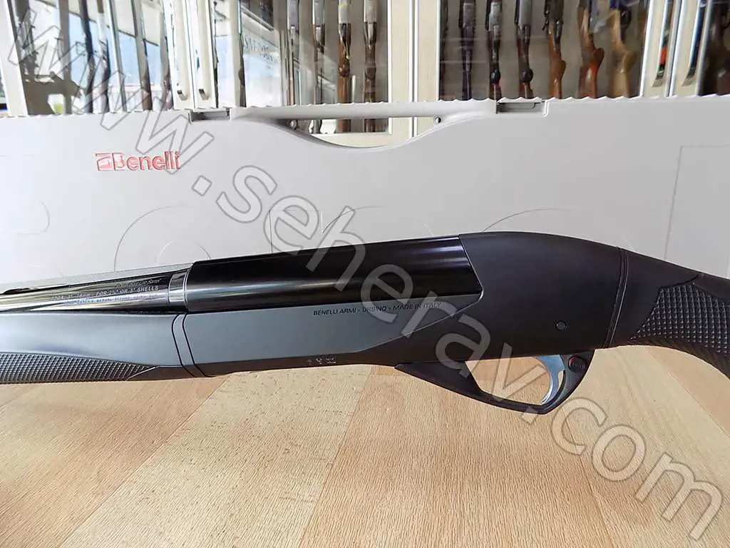 2.EL BENELLİ RAFFELLO BE DİAMOND 12 KALİBRE YARI OTOMATİK AV TÜFEĞİ 