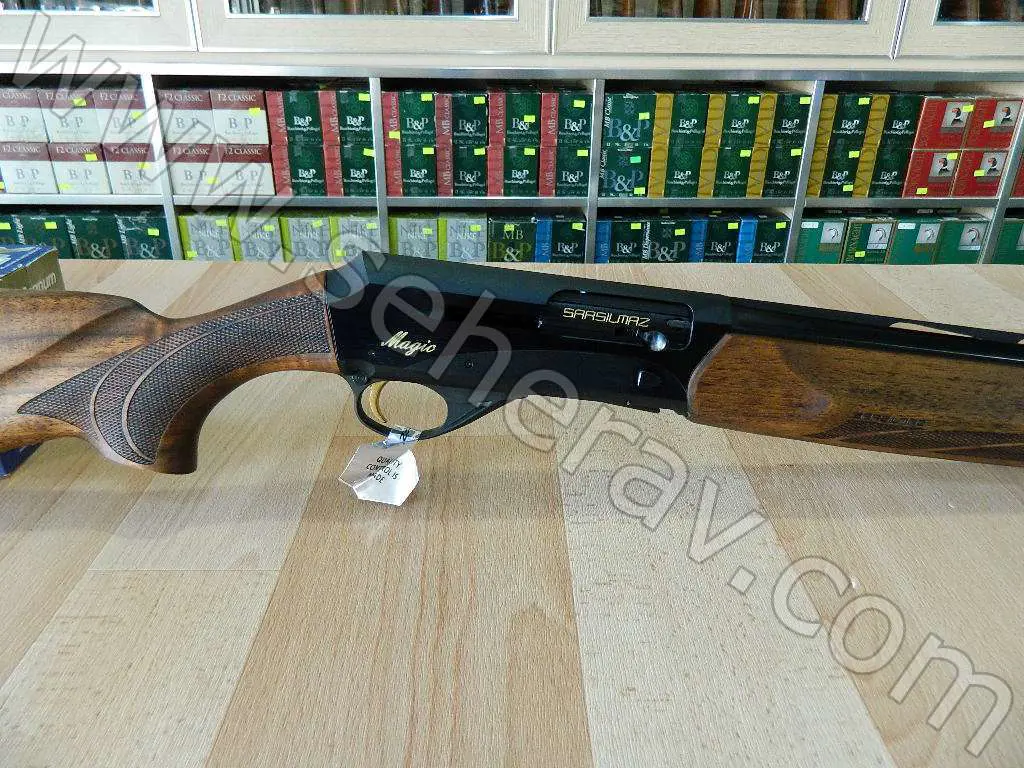 SARSILMAZ MAGİC SİYAH AHŞAP 12 KALİBRE YARI OTOMATİK AV TÜFEĞİ