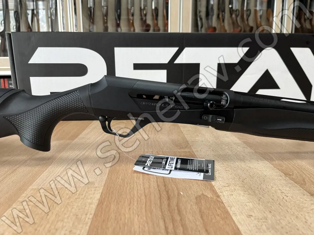 RETAY AİR CONTROL EXTREME R SİYAH SENTETİK 12 KALİBRE YARI OTOMATİK AV TÜFEĞİ