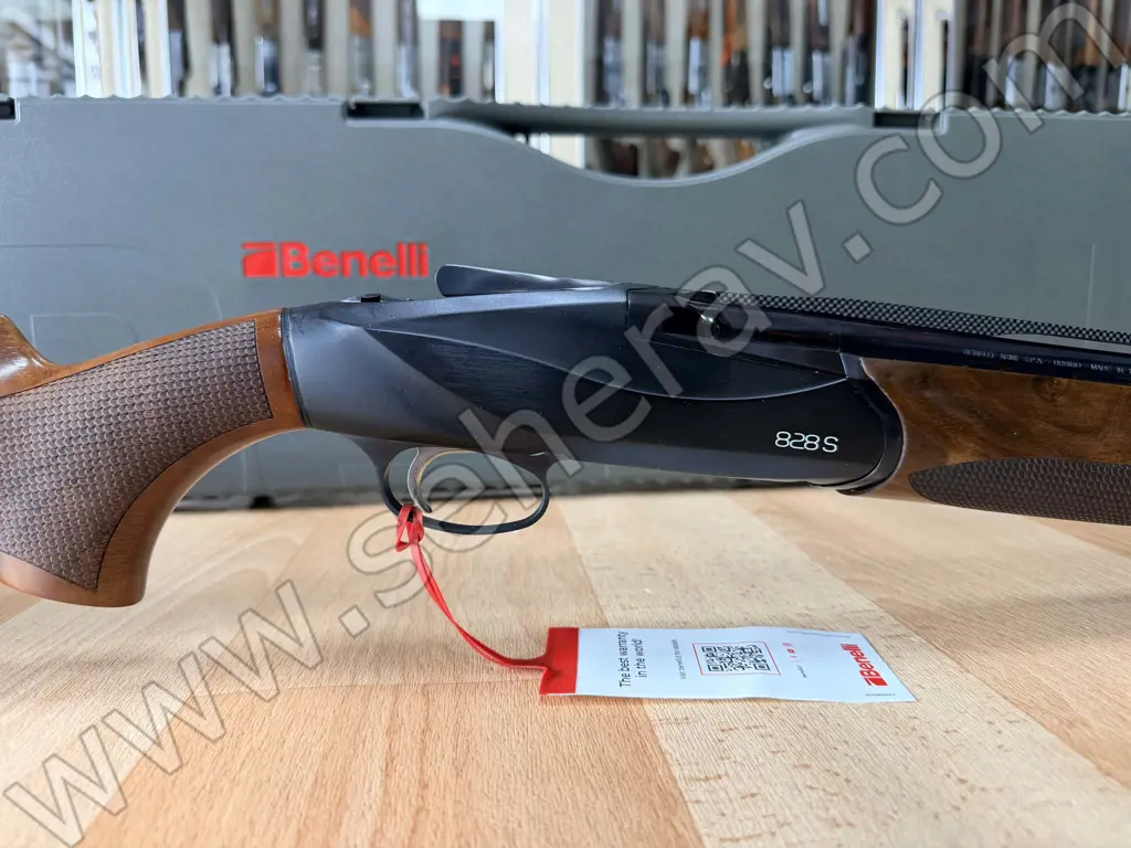 BENELLİ 828S BLACK A.I. IMPACKT 12 KALİBRE SÜPER POZE AV TÜFEĞİ