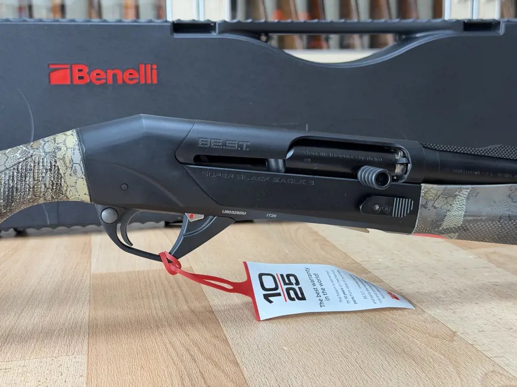BENELLİ SÜPER BLACK EAGLE 3 BEST A.I. TUNGSTEN OPTİFADE TİMBER LABRADOR GREY 12 KALİBRE YARI OTOMATİK AV TÜFEĞİ