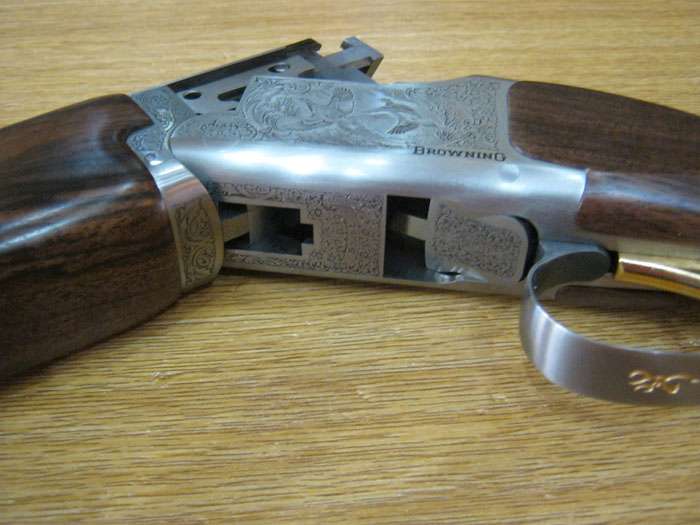 BROWNING B525 HUNTER LIGHT 20 KALİBRE SÜPERPOZE