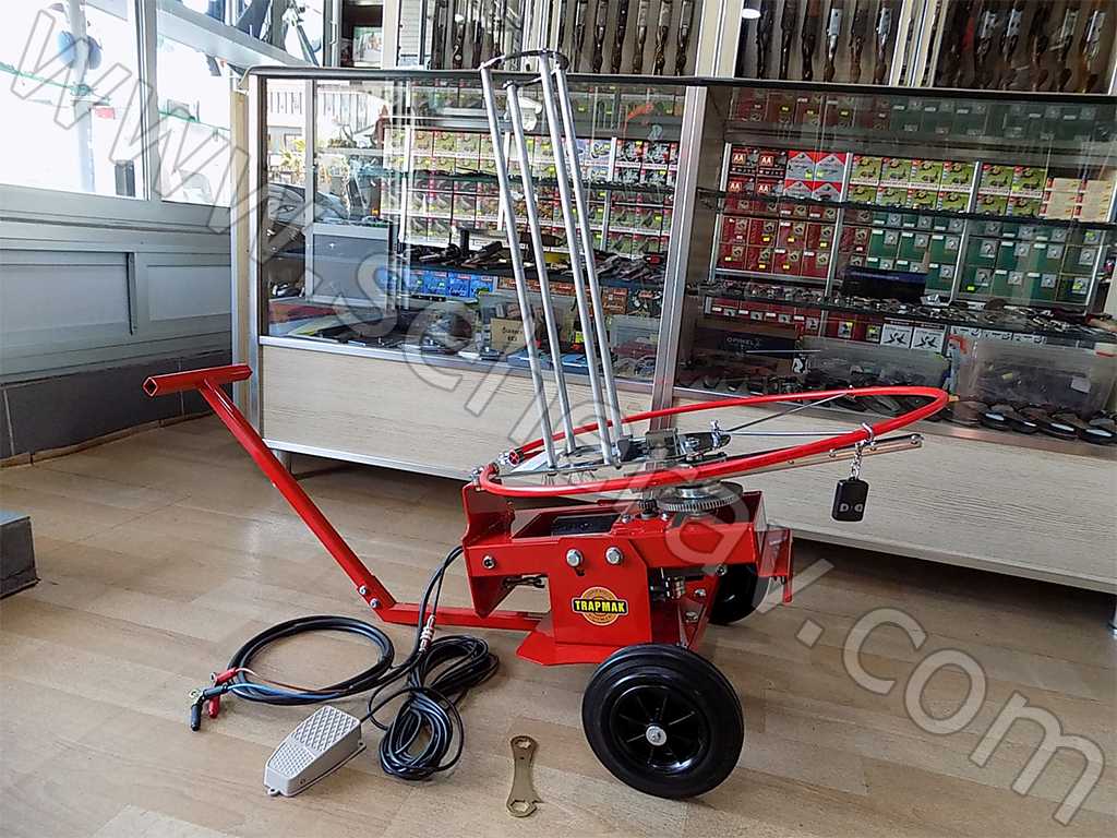 TRAPMAK TR 25 OTOMATİK TEKERLEKLİ VE UZAKTAN KUMANDALI TRAP MAKİNESİ